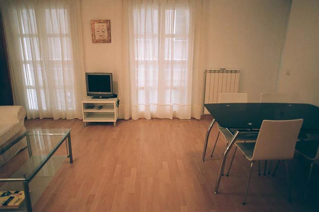 Apartamentos Auhabitat Zaragoza, Edificio De Apartamentos Turisticos Ruang foto