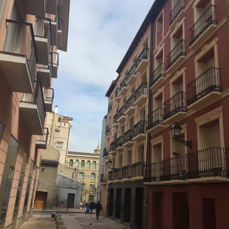 Apartamentos Auhabitat Zaragoza, Edificio De Apartamentos Turisticos Bagian luar foto