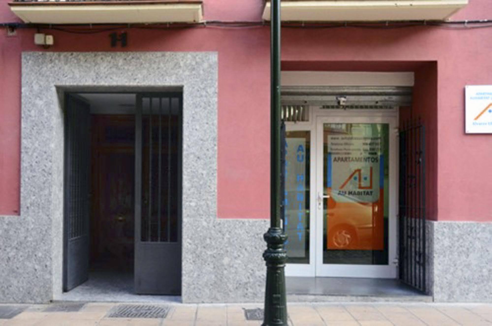 Apartamentos Auhabitat Zaragoza, Edificio De Apartamentos Turisticos Bagian luar foto