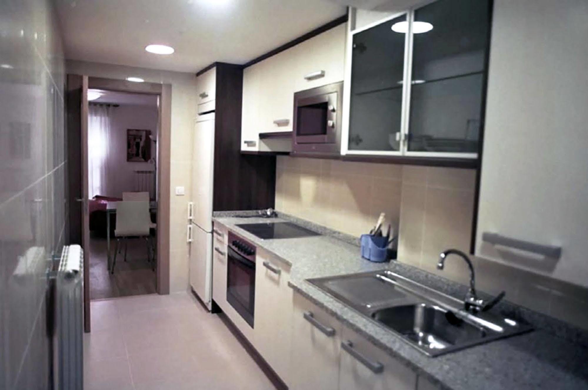 Apartamentos Auhabitat Zaragoza, Edificio De Apartamentos Turisticos Bagian luar foto
