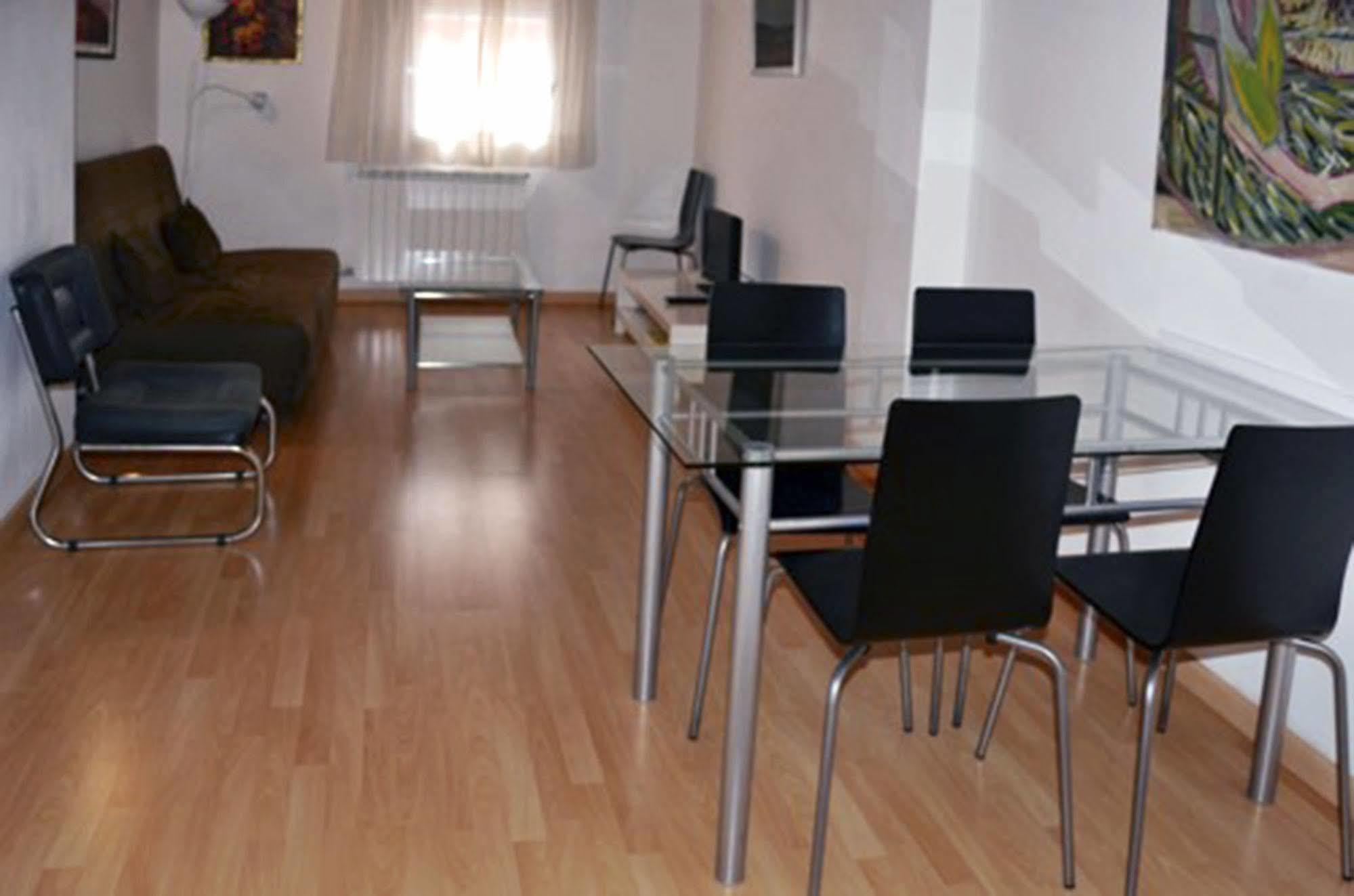 Apartamentos Auhabitat Zaragoza, Edificio De Apartamentos Turisticos Bagian luar foto